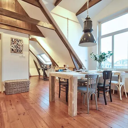 Apartament Vondel 1 *